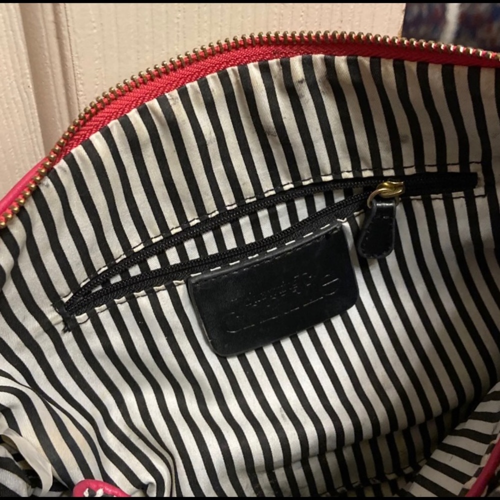 Purse - Picture 4 of 4